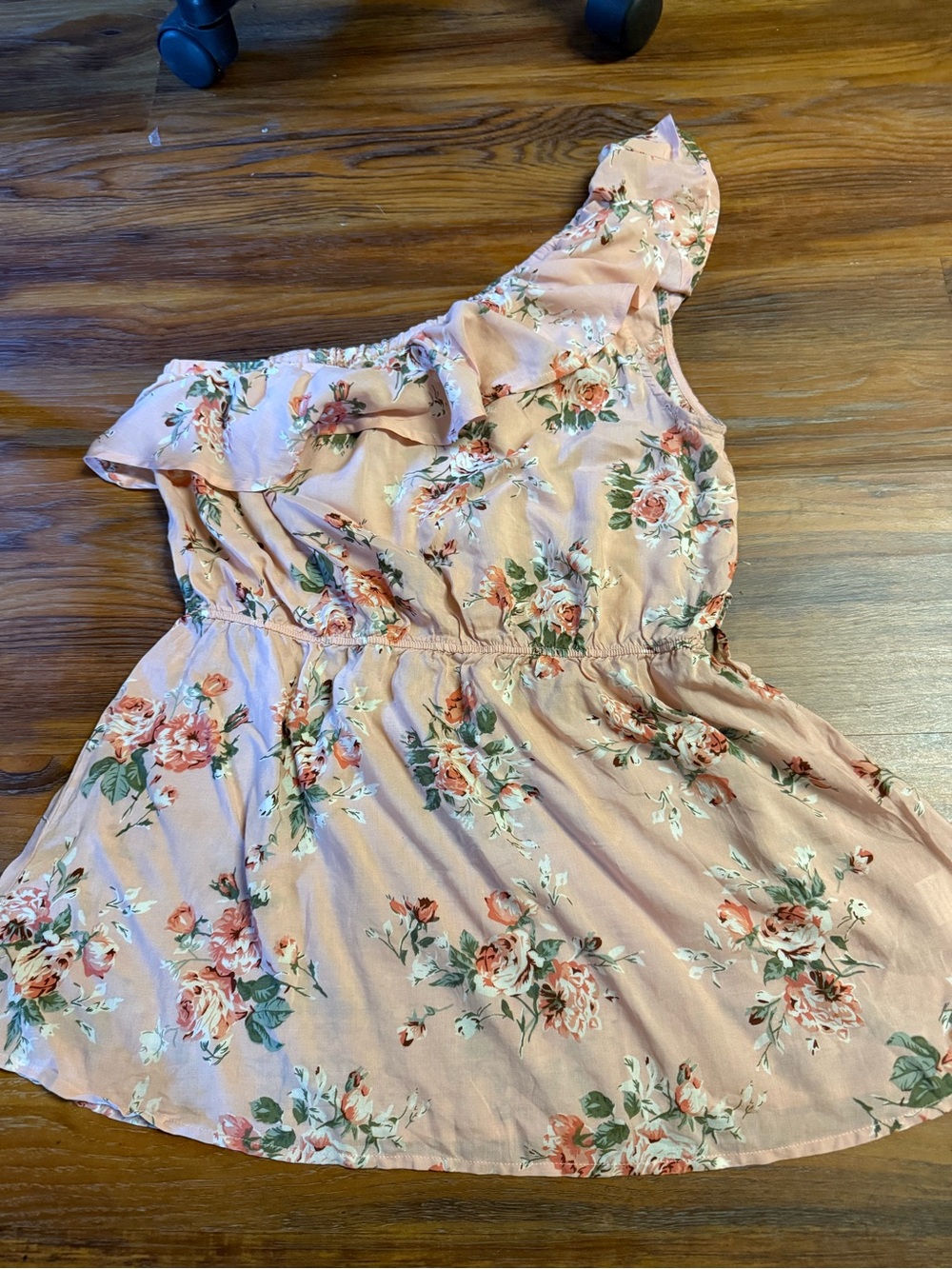 One-Shoulder Floral Peplum Tunic in Blush Pink